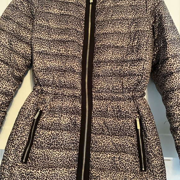 MICHAEL KORS  Packable Quilted Puffer Jacket - Picture 7 of 12